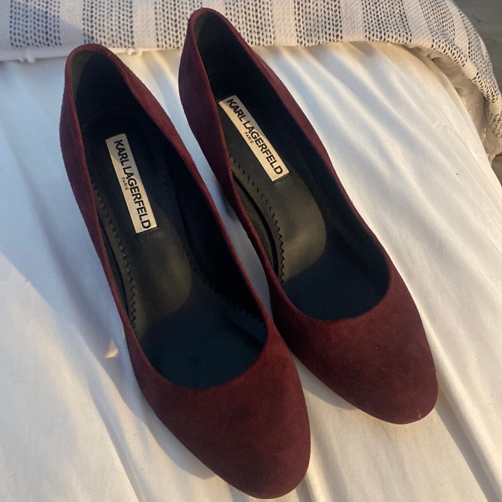 Karl Lagerfeld size 8 plum heels